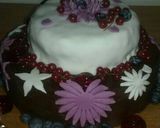 A picture of step 12 of Dad's birthday cake.
