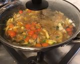 Une image de l'étape 13 de Soupe asiatique aux nouilles de saba, crevettes, légumes et menthe.