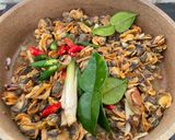 Foto langkah ke 2 dari resep Tumis Kerang Kupas Ala Warteg.