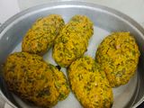 પાલક મુઠીયા (Palak Muthia Recipe In Gujarati)