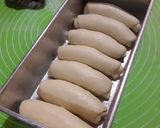 Foto langkah ke 3 dari resep Roti sobek.