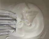 Foto del paso 4 de la receta: Cañoncitos con relleno de chantilly casero 🤩
