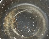 A picture of step 3 of Suji ki Idli.
