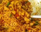 A picture of step 3 of Macaroni with maggi.