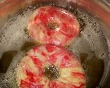 A picture of step 4 of Marble donut.