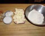A picture of step 1 of Blueberry Pie.