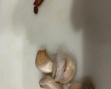 Foto del paso 2 de la receta: Nidos de gulas picantes sobre nidos de bollitos integrales