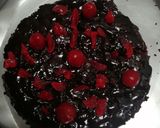 A picture of step 5 of Chocolate cake with bourbon biscuits.