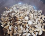 Foto del paso 2 de la receta: Champiñones salteados con jamón