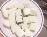 Hình bước làm 2 của món Thạch rau câu sữa dẻo