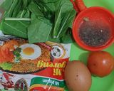 Foto langkah ke 1 dari resep Mie Goreng Tektek (Mie Instan).