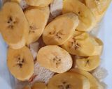Foto langkah ke 4 dari resep Puding Roti Pisang Kukus.