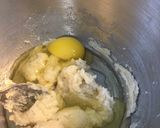 Hình bước làm 2 của món Bánh Chuối hạt hạnh nhân.