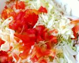 A picture of step 2 of Delicious salad 🥗 for lunch time ready in 10 minutes !.