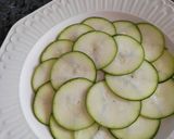 Foto del paso 2 de la receta Carpaccio de calabacín