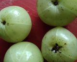 आवळ्याची चटणी (avlyachi chutney recipe in marathi) रेसिपी स्टेप 1 फोटो 