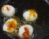 A picture of step 1 of Anda Masala.