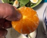 Foto del paso 5 de la receta: Ensalada de brotes tiernos, con salsa de queso Roquefort, pasas y mandarina