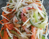 Foto del paso 4 de la receta: Rollitos de verduras y aguacate