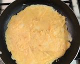 Foto del paso 4 de la receta: Almuerzo basic: Pechuga de pollo salteada con tortilla de papa 🥔