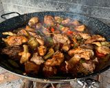A picture of step 2 of Paella Valenciana.