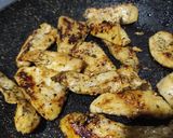 Foto langkah ke 4 dari resep Pan Grill Chicken Breast.