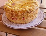 Foto del paso 14 de la receta: Tarta de bizcochos relleno de frutas y crema con cobertura de crema quemada y crocanti