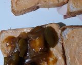 A picture of step 6 of Grilled Paneer Chilli Sandwich.