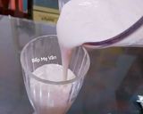 Hình bước làm 3 của món Strawbery Yogurt Ice Blended (Sữa chua dâu tây đá xay)