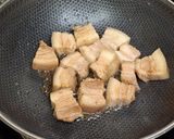 รูปขั้นตอนการทำที่ 6 ของ หมูสามชั้นตุ๋นชาลิปตัน
