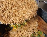 A picture of step 4 of Vegetable Vermicelli upma.