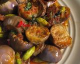 Foto langkah ke 3 dari resep Terong Bulat Sambel Pete.