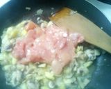 Gombával, csirkemellel töltött cukkini recept fázis 4 fotója