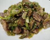 Foto langkah ke 6 dari resep Lidah Sapi Cabe Hijau.