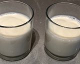 Panna cotta erdei gyümölcsös zselével recept fázis 2 fotója