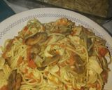 Foto del paso 8 de la receta: Tallarines con pollo y verduritas al wok