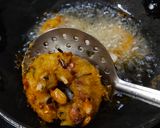 लेफ्ट ओवर पोहा डोनट्स(left over poha doughnut recipe in hindi) रेसिपी चरण 5 फोटो