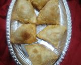 A picture of step 14 of Sweet dry fruit samosa.