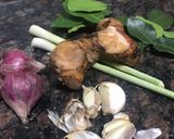 Foto langkah ke 1 dari resep AYAM GORENG ala SURABAYA.