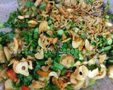 Foto langkah ke 3 dari resep 242. Kwetiaw goreng Bakso Ikan Tenggiri.