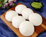A picture of step 5 of Falahari Idli.