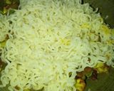 मैगी नूडल्स (Maggi Noodles recipe in hindi) रेसिपी चरण 5 फोटो