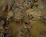 Gambar langkah 2 resipi Ayam masak lemak cili padi.