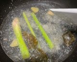 Foto langkah ke 3 dari resep Sop Ikan Gurame.