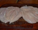 Foto del paso 1 de la receta: Pechugas al ajillo y nuez