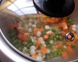 Foto del paso 2 de la receta: Arroz a la jardinera 😐