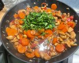 A picture of step 25 of Chicken with Cashews, Bell Peppers, and Carrots.