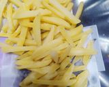 Foto langkah ke 5 dari resep French fries kentang lokal (buat stok).