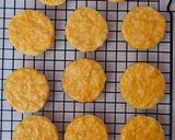 Foto del paso 5 de la receta: Galletitas de zanahoria y queso 🥕 🧀 🥚 Tres ingredientes