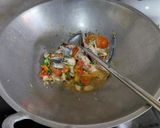 Foto langkah ke 2 dari resep Oseng Pindang Bojonegoro.